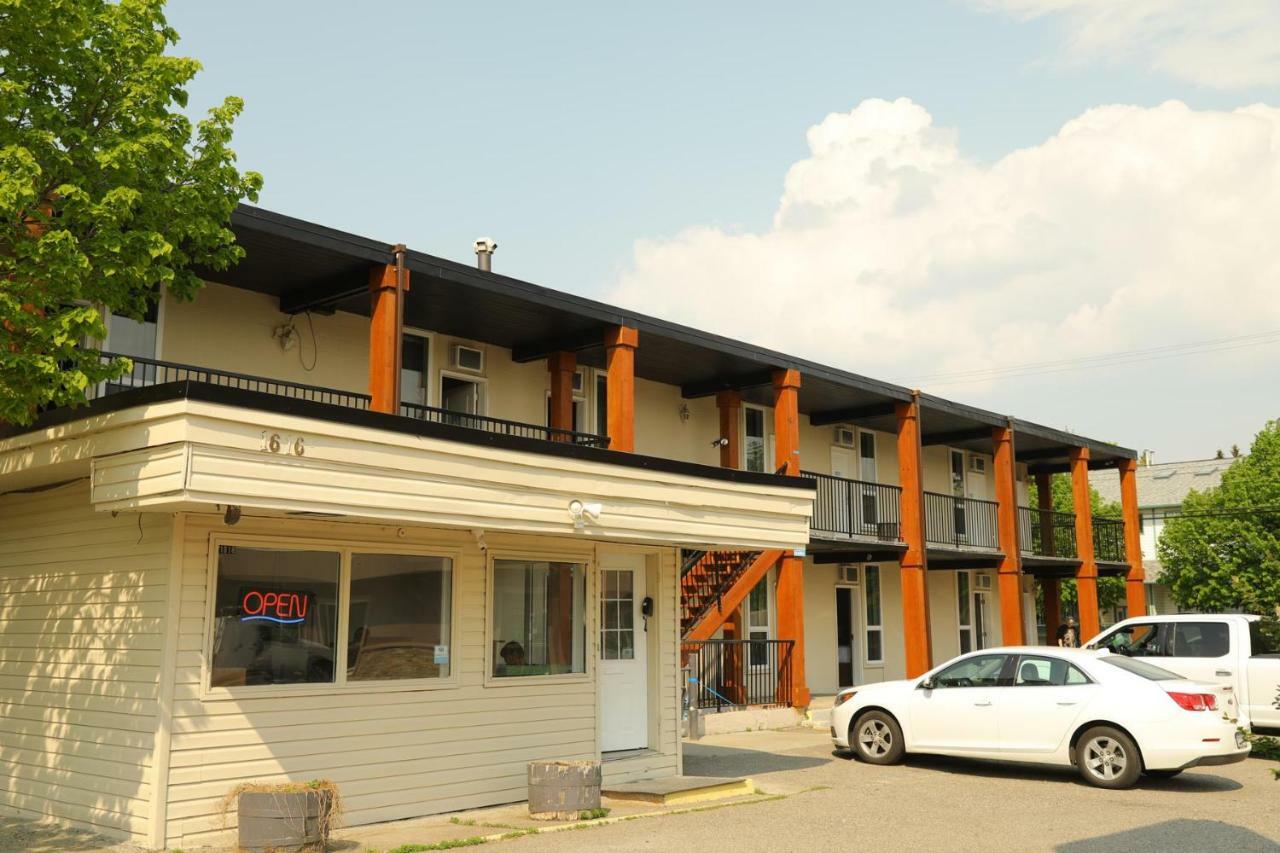 Fraser Inn Prince George Bagian luar foto