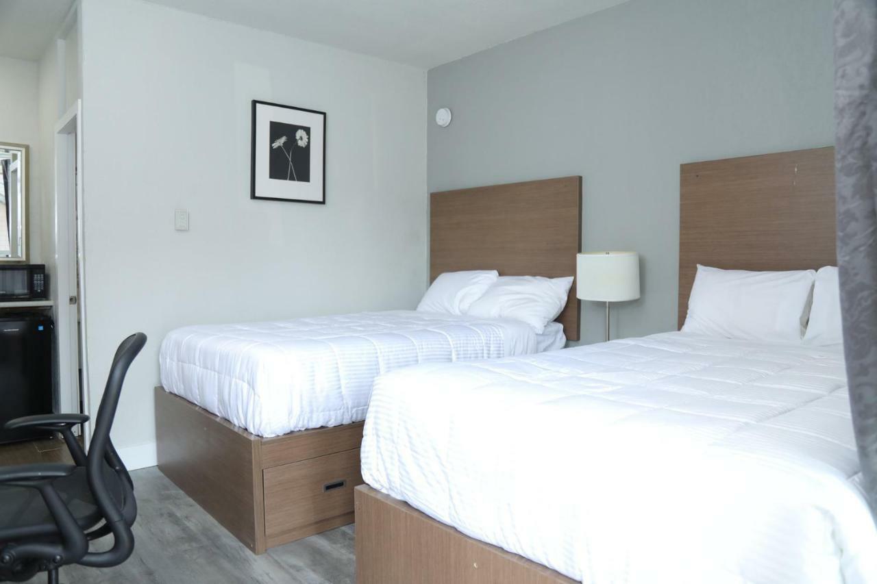 Fraser Inn Prince George Bagian luar foto